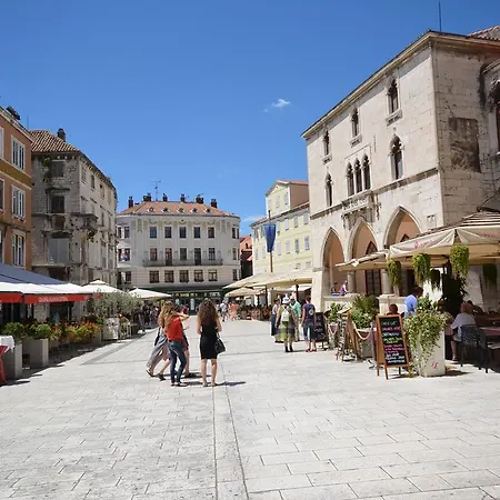 Capogrosso Palace * Split