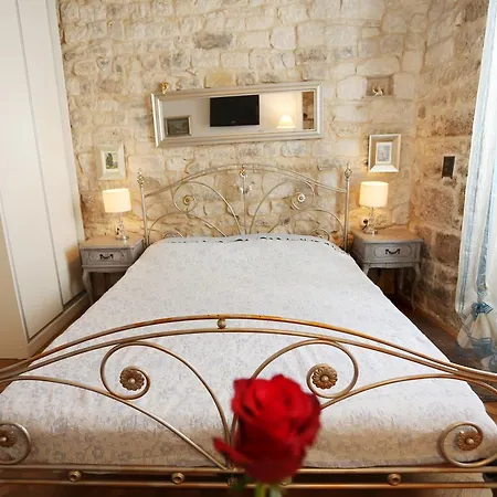 Capogrosso Palace Apartment